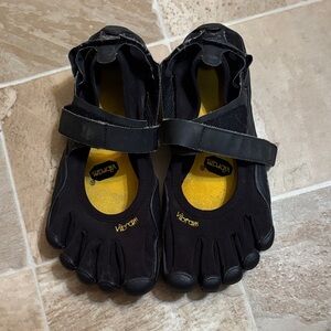 Vibram Toe Shoes